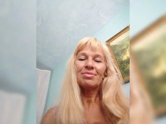 Live sex webcam photo for victoria71 #275720333