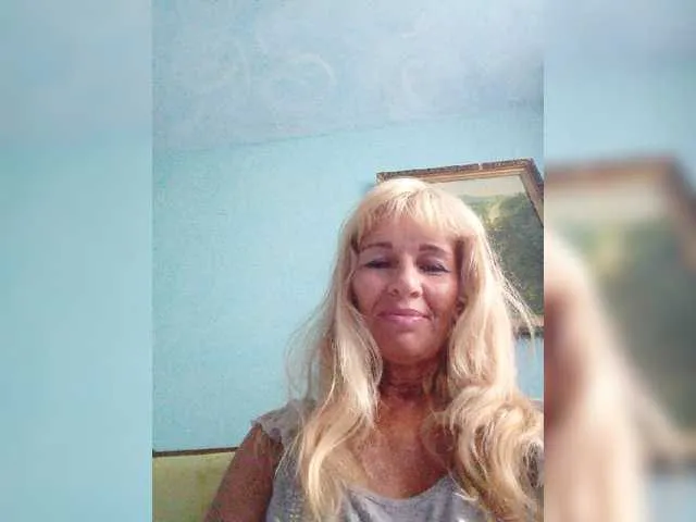 Live sex webcam photo for victoria71 #275821112