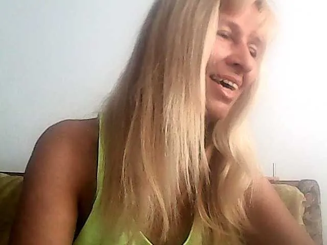 Live sex webcam photo for victoria71 #277829604