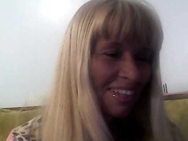 Live sex webcam photo for victoria71 #277845439