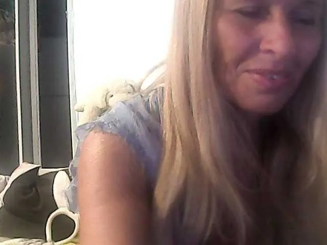 Live sex webcam photo for victoria71 #277897007