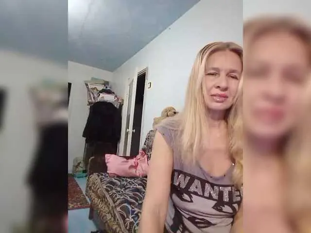 Live sex webcam photo for victoria71 #290752620