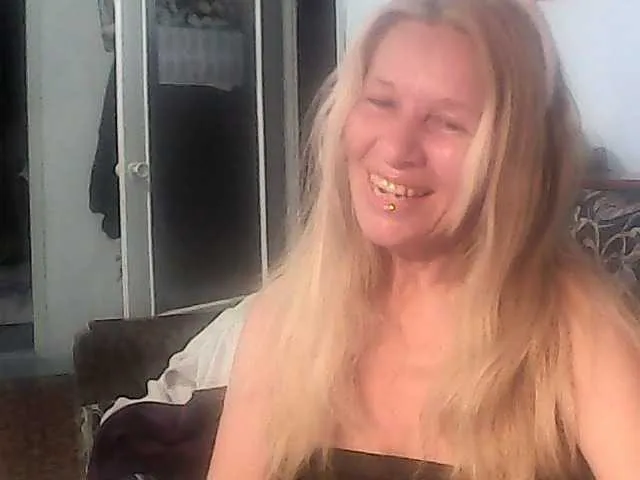 Live sex webcam photo for victoria71 #290774719