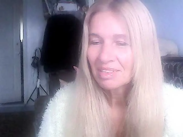 Live sex webcam photo for victoria71 #290838819