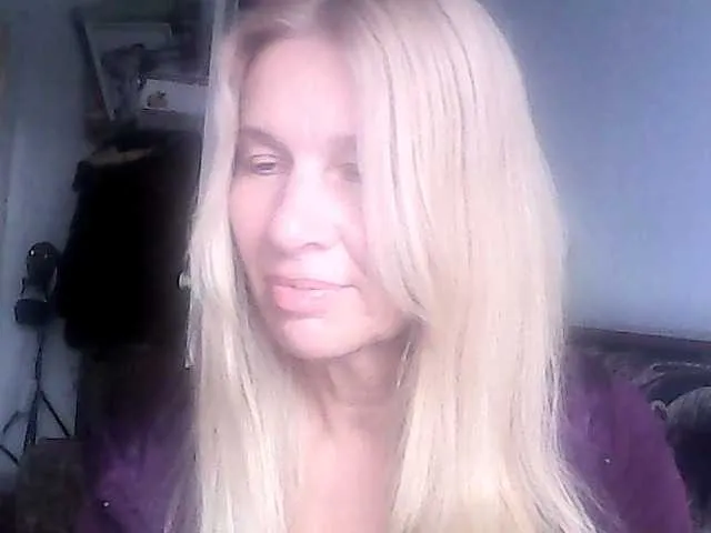 Live sex webcam photo for victoria71 #290869166