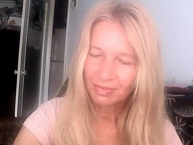 Live sex webcam photo for victoria71 #290919050