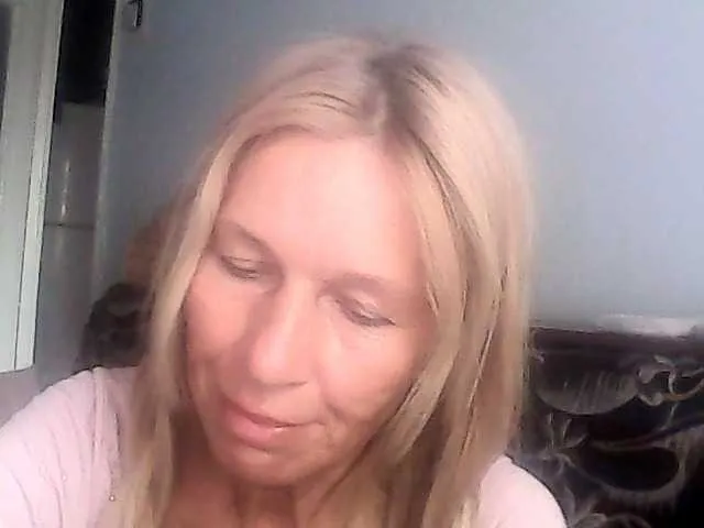 Live sex webcam photo for victoria71 #290948965