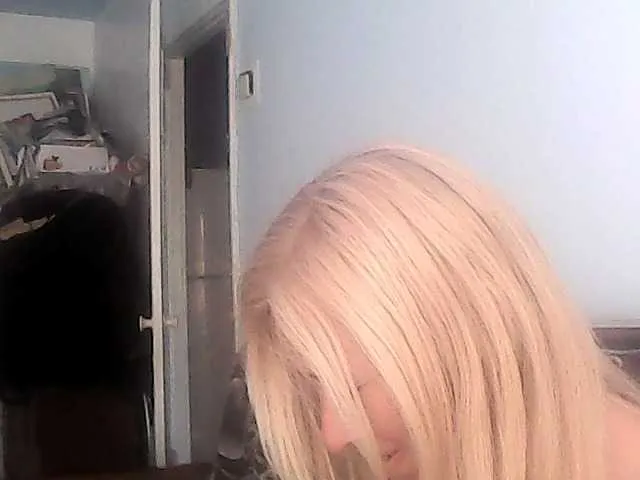 Live sex webcam photo for victoria71 #291001942