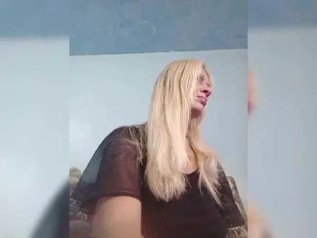 Live sex webcam photo for victoria71 #291175290