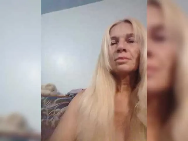 Live sex webcam photo for victoria71 #291180453