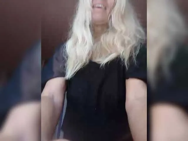 Live sex webcam photo for victoria71 #291312285