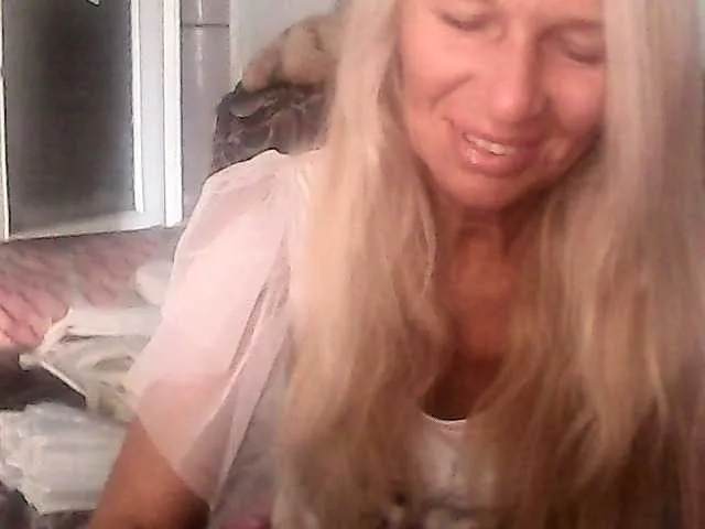 Live sex webcam photo for victoria71 #291692548