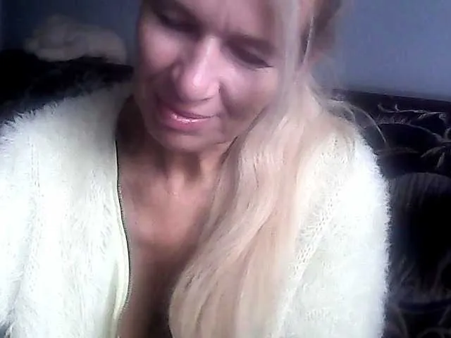 Live sex webcam photo for victoria71 #292061127