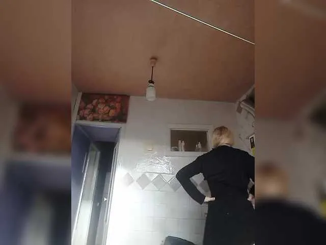 Live sex webcam photo for victoria71 #292188621