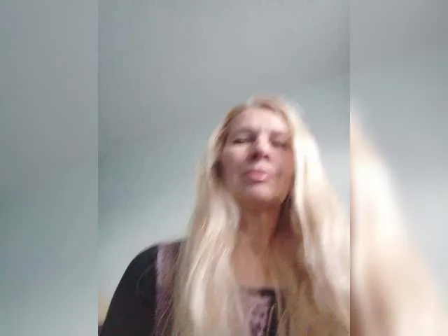 Live sex webcam photo for victoria71 #292201033