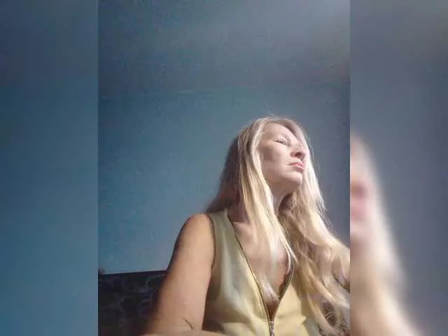 Live sex webcam photo for victoria71 #292226821