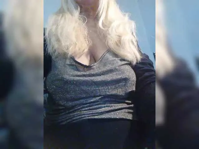 Live sex webcam photo for victoria71 #292291529