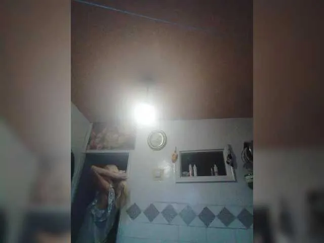 Live sex webcam photo for victoria71 #292375085