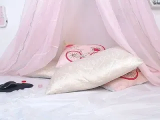 Live sex webcam photo for victoriabeck #165806595