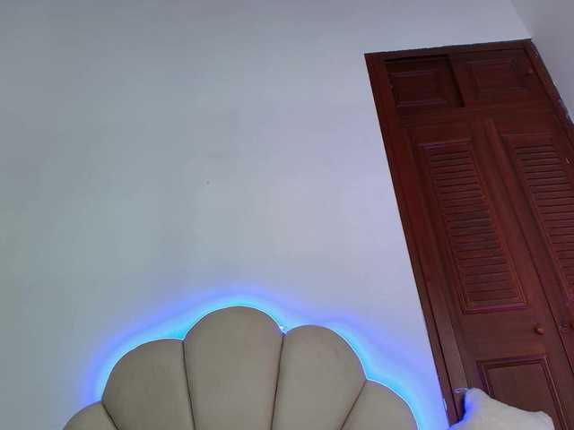 Live sex webcam photo for victoriablack #290369424