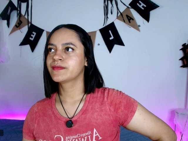 Live sex webcam photo for victoriablack #292060458