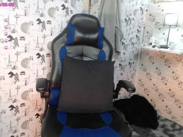 Live sex webcam photo for viictoriaa #272917954