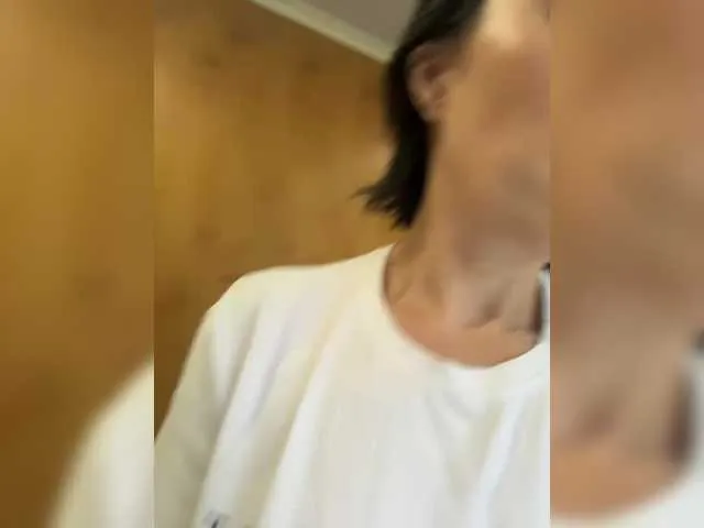 Live sex webcam photo for vik77777A #291960108