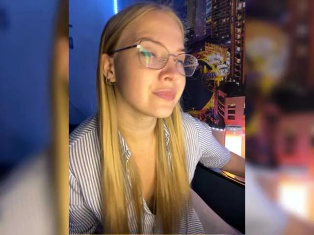Live sex webcam photo for vikascorpik #276424767