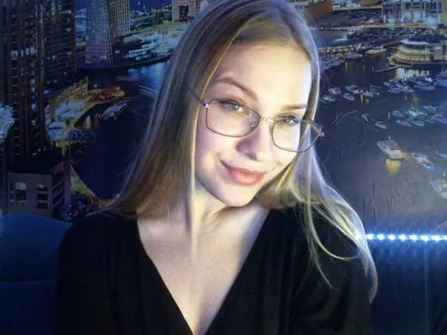 Live sex webcam photo for vikascorpik #276940798