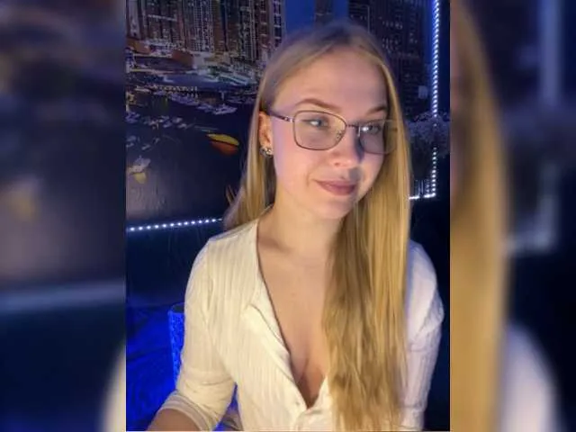 Live sex webcam photo for vikascorpik #277077398