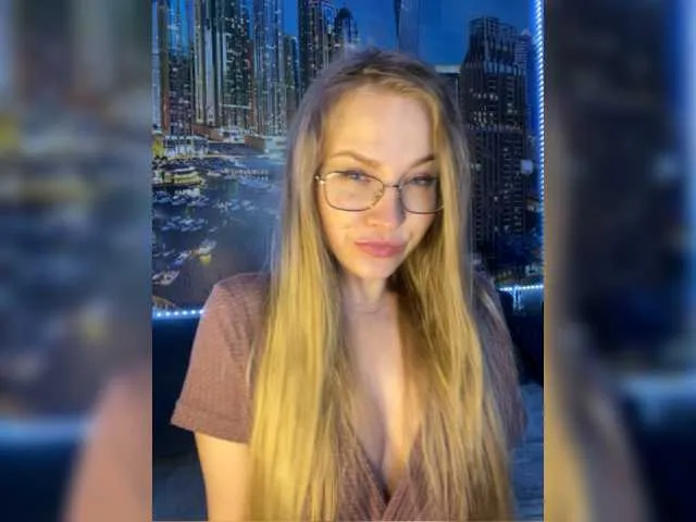 Live sex webcam photo for vikascorpik #277729518
