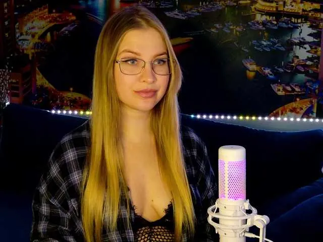Live sex webcam photo for vikascorpik #290340643