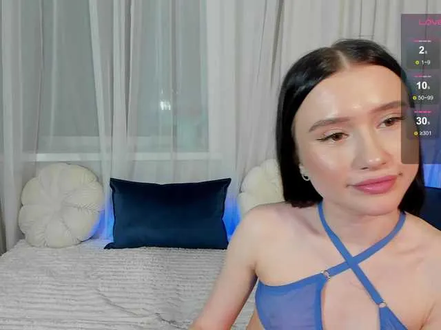 Live sex webcam photo for vikkkisue #290863989