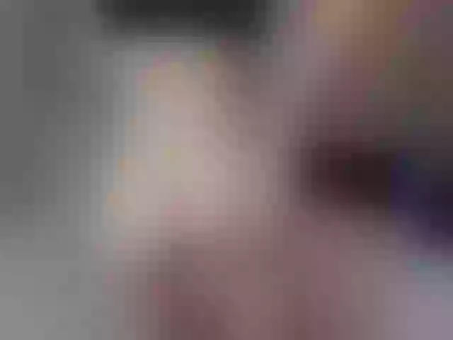 Live sex webcam photo for vikkkisue #291086272