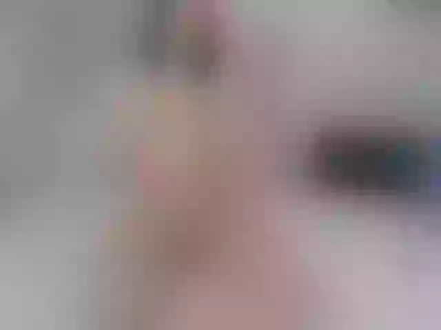 Live sex webcam photo for vikkkisue #291341659