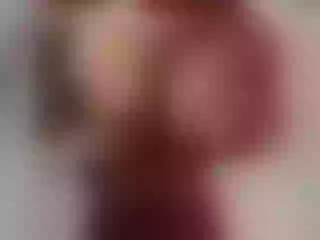 Live sex webcam photo for vikkkisue #291475865