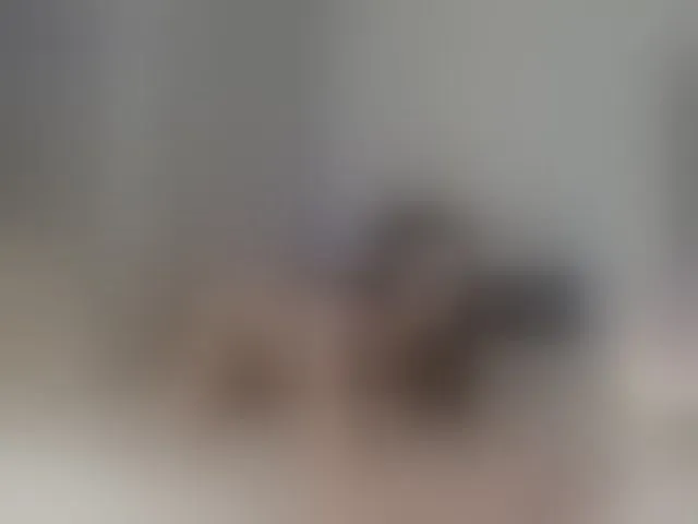 Live sex webcam photo for vikkkisue #292647196