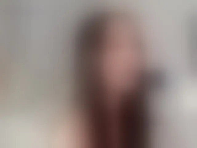Live sex webcam photo for vikkkisue #293276783