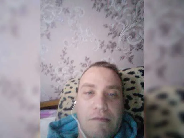 Live sex webcam photo for Viktor6677 #277160589