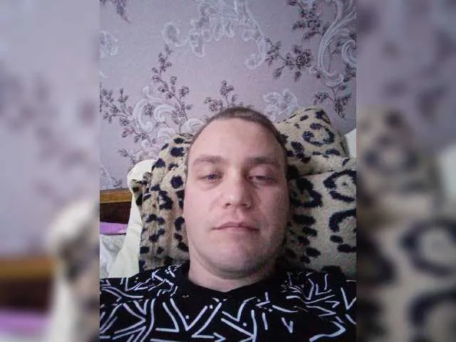 Live sex webcam photo for Viktor6677 #277181588