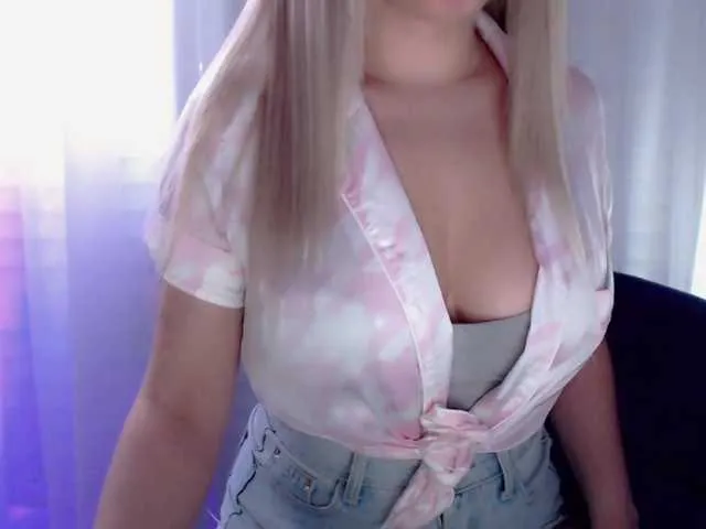 Live sex webcam photo for viktoriya52 #273483663