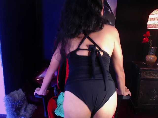 Live sex webcam photo for vinasky01 #274061509