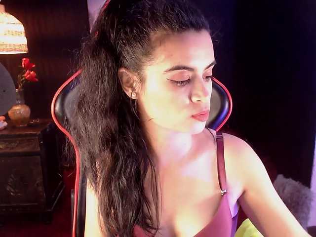 Live sex webcam photo for vinasky01 #274073219