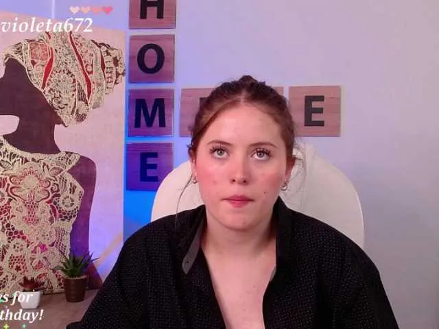 Live sex webcam photo for violet-03 #271982885