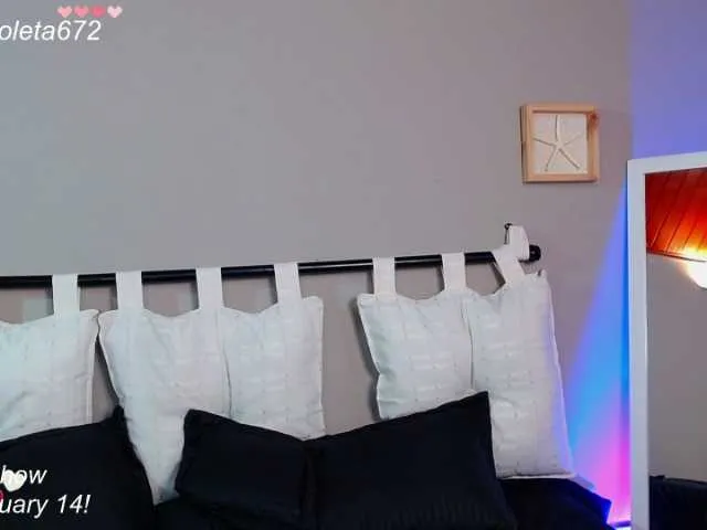 Live sex webcam photo for violet-03 #272389669