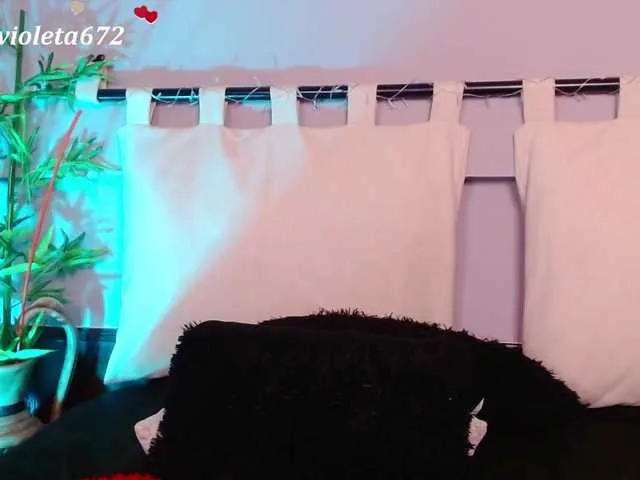 Live sex webcam photo for violet-03 #273026210