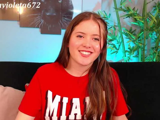 Live sex webcam photo for violet-03 #273222063