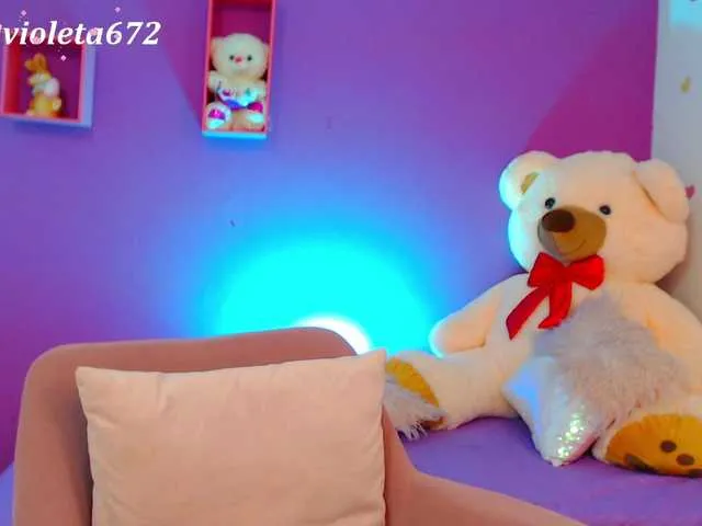 Live sex webcam photo for violet-03 #273247200