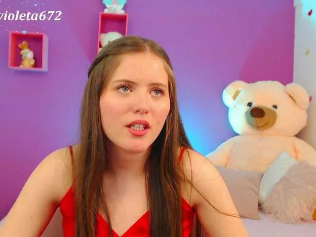 Live sex webcam photo for violet-03 #273372461