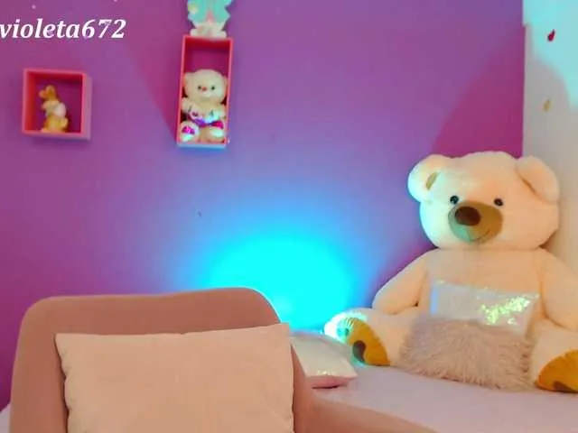 Live sex webcam photo for violet-03 #273397195